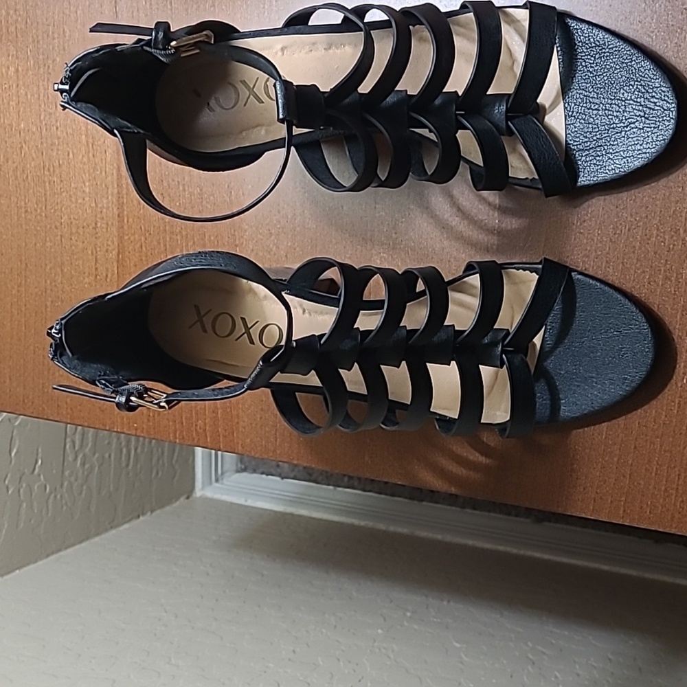 XOXO Black strapped shoes,gently used, it was only worn for 15 minutes. Size 9M